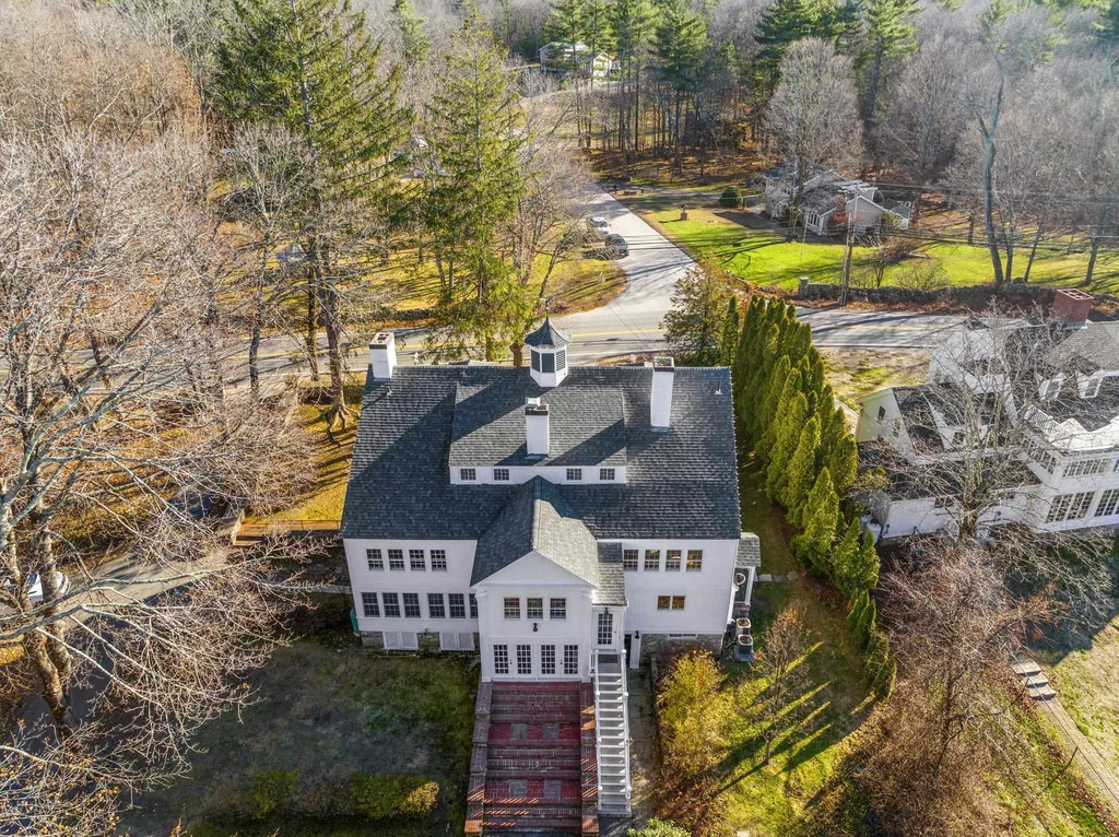 132 Range Road Windham NH 03087