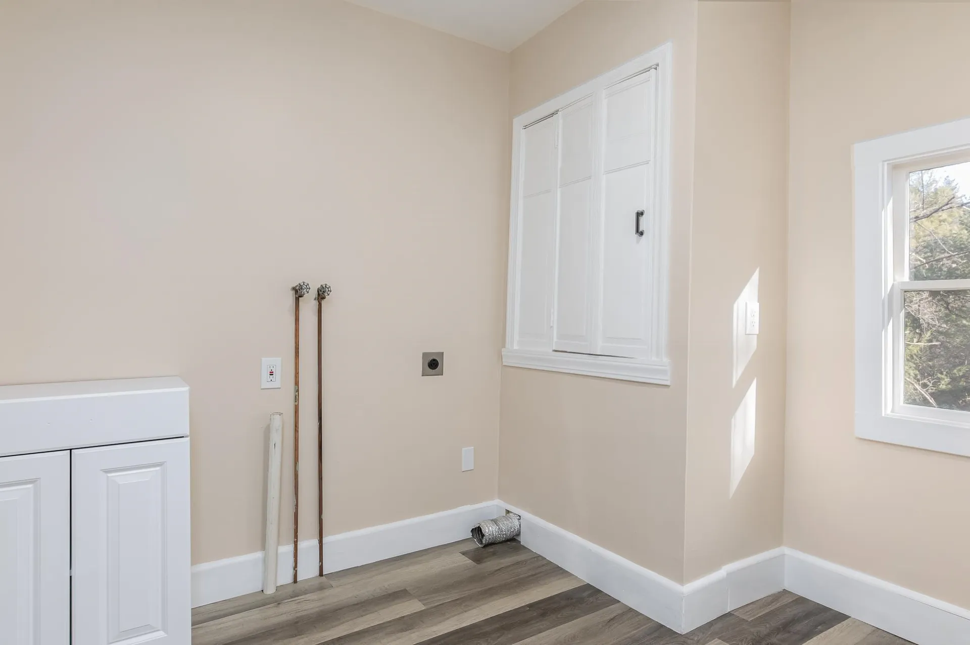 27 Lochwood Drive New Boston NH 03070