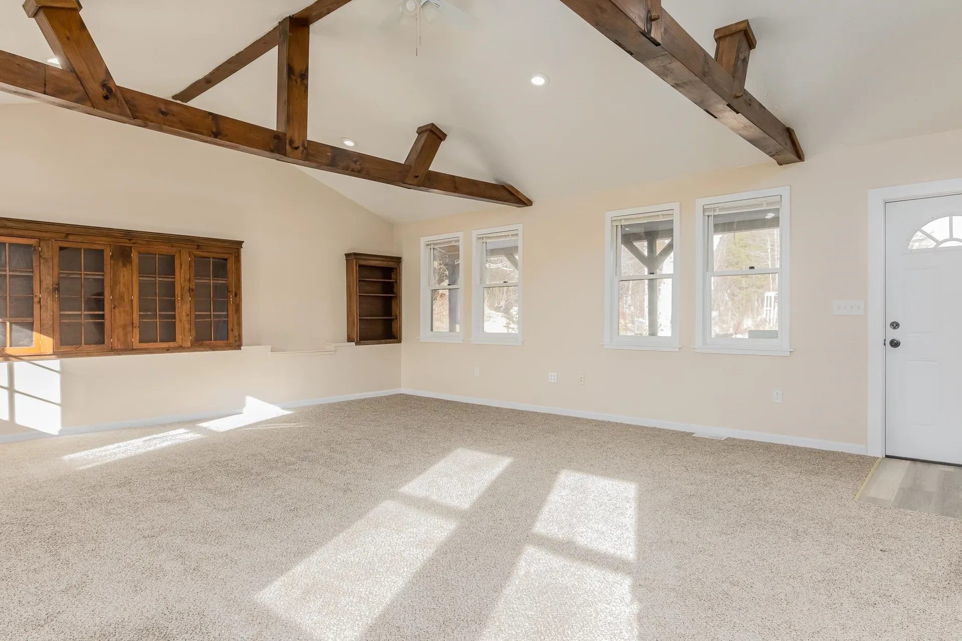 27 Lochwood Drive New Boston NH 03070