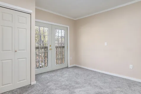 27 Lochwood Drive New Boston NH 03070