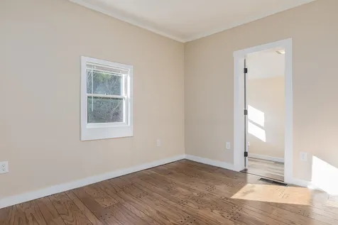 27 Lochwood Drive New Boston NH 03070
