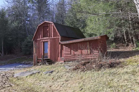 27 Lochwood Drive New Boston NH 03070
