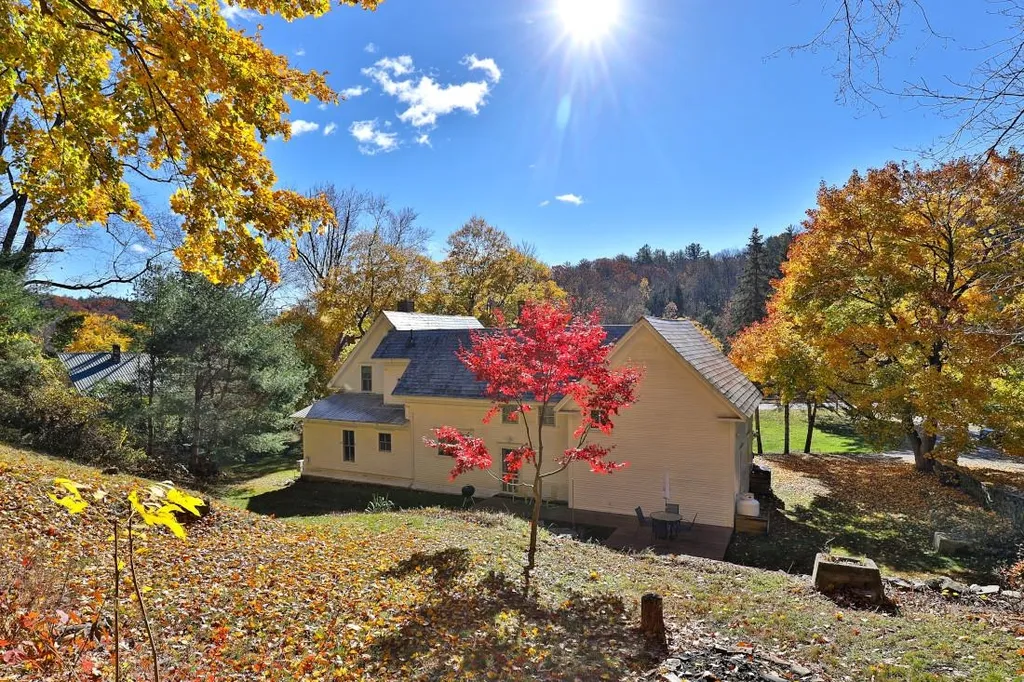 32 Paddock Road Springfield VT 05156