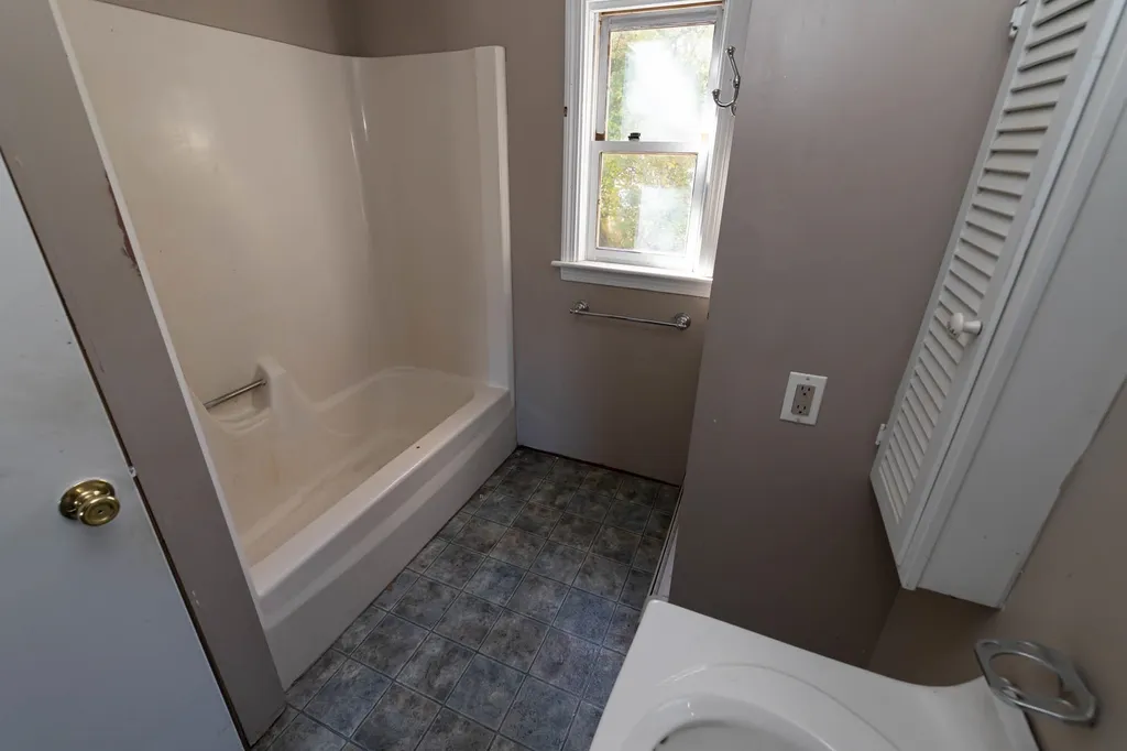 65 Noyes Street Concord NH 03301