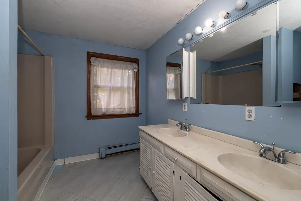 65 Noyes Street Concord NH 03301