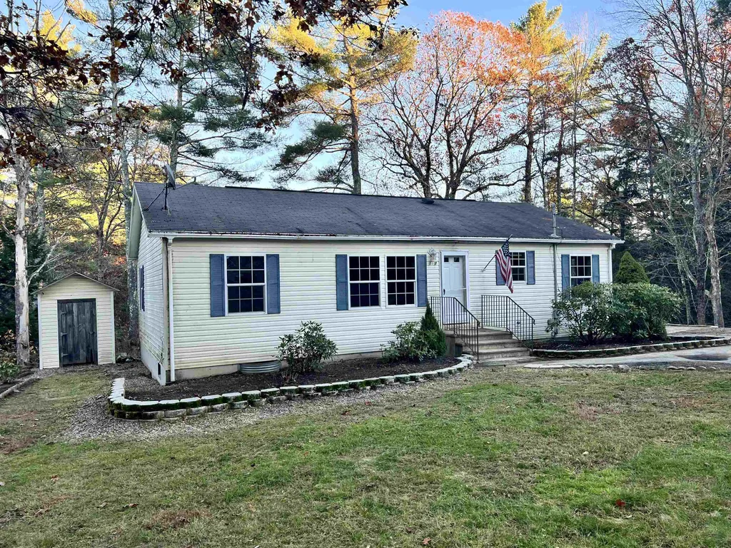 147 Long Shores Drive Barrington NH 03825