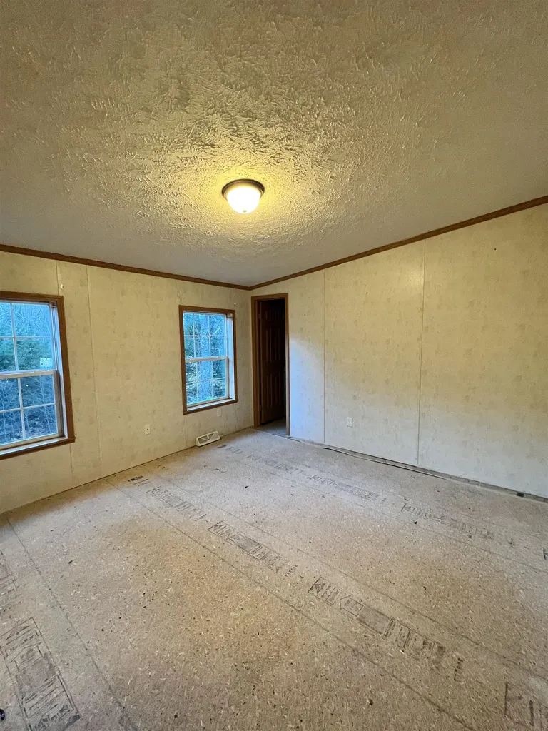 147 Long Shores Drive Barrington NH 03825