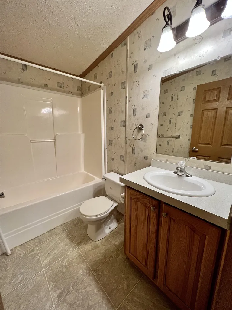 147 Long Shores Drive Barrington NH 03825
