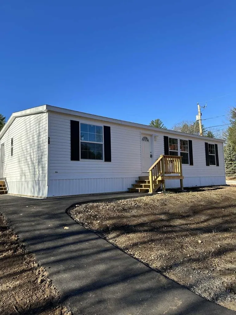 20 Willow Street Tilton NH 03276