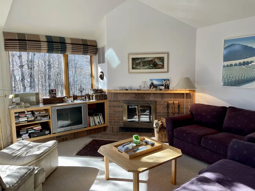 74 Broadway Road Warren VT 05674