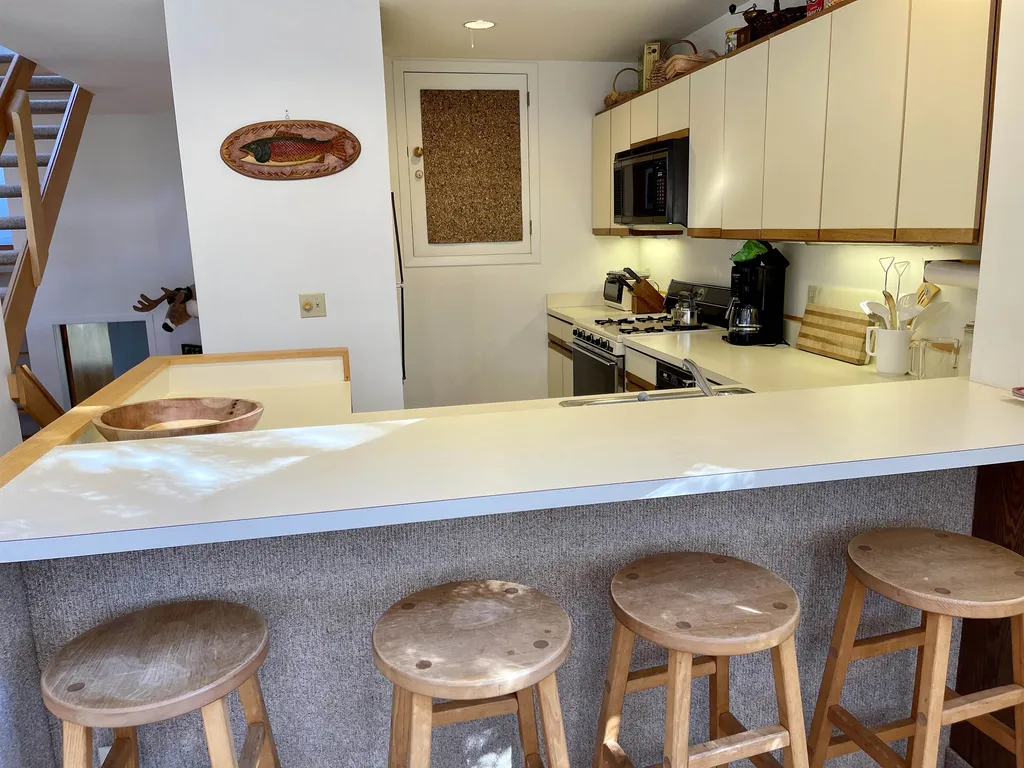 74 Broadway Road Warren VT 05674