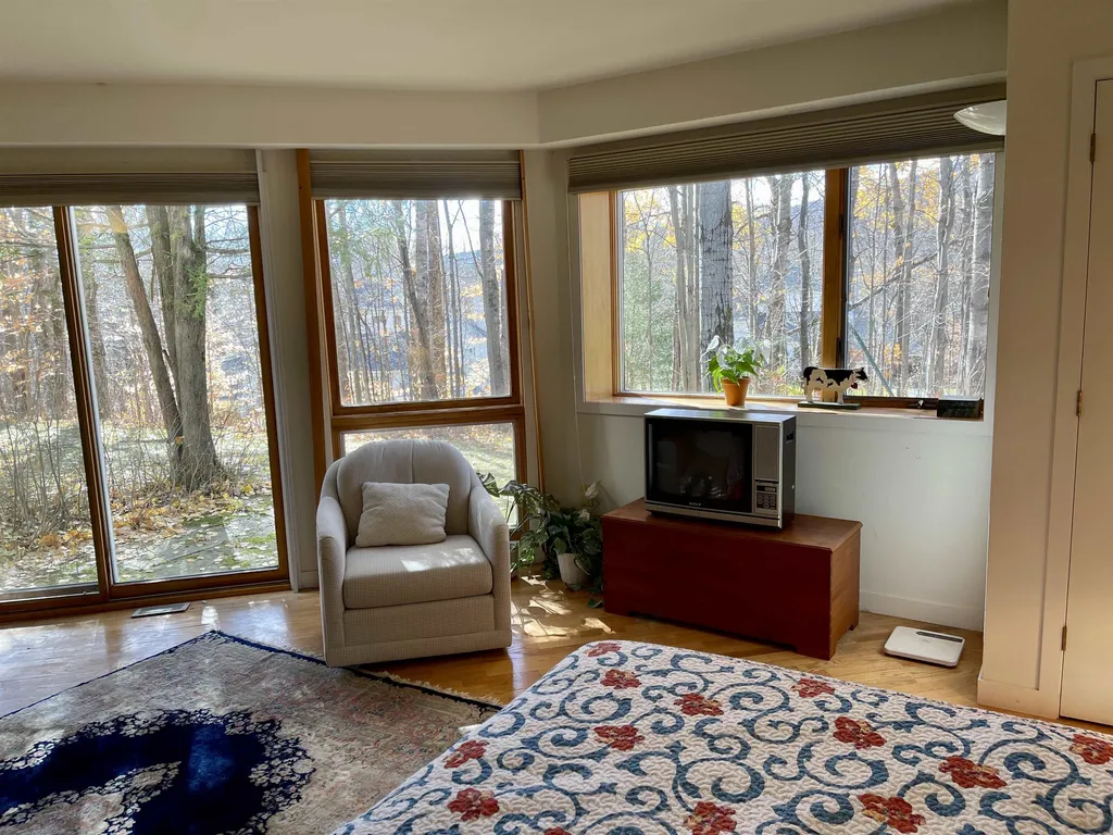 74 Broadway Road Warren VT 05674