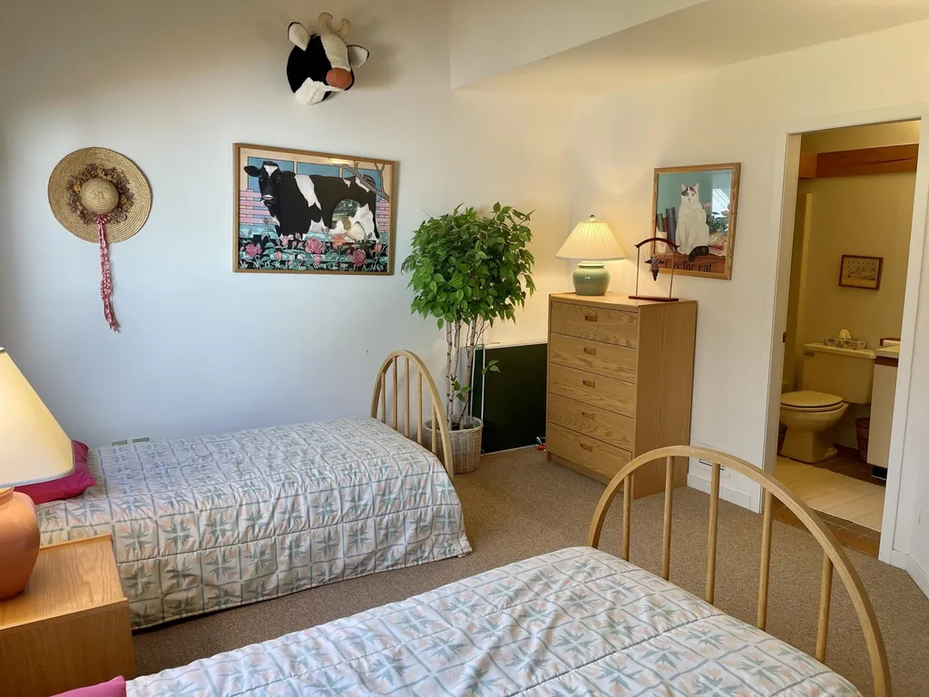 74 Broadway Road Warren VT 05674