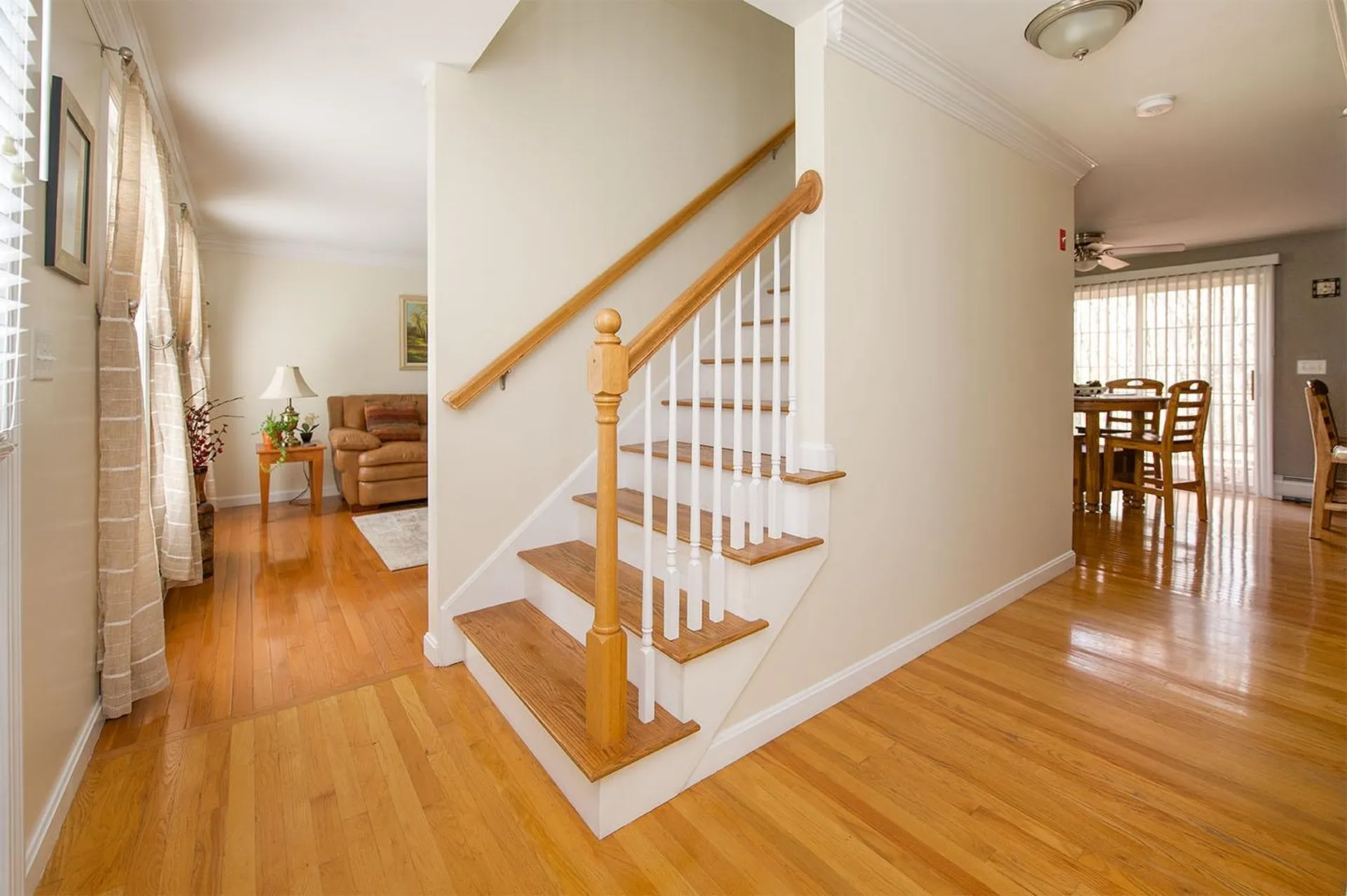 16 Strawberry Lane Raymond NH 03077