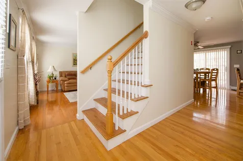 MLS: 4935300 MLS: 4935300