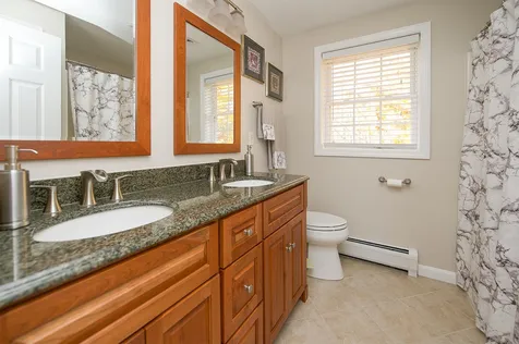 MLS: 4935300 MLS: 4935300