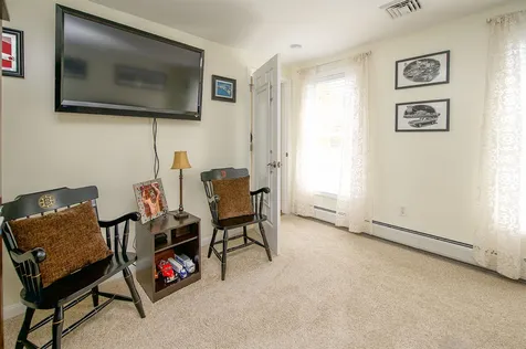 MLS: 4935300 MLS: 4935300