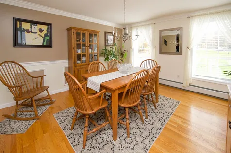 MLS: 4935300 MLS: 4935300