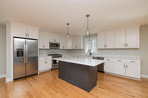 17 Diane Lane Sandown NH 03873
