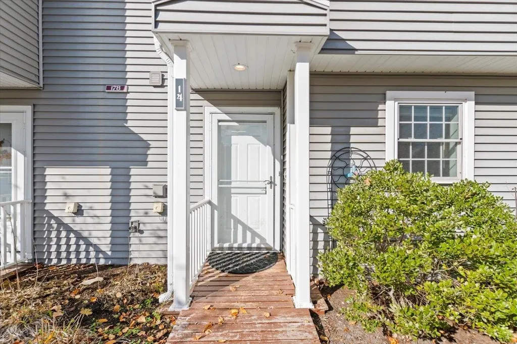 17814 Riverside Townhouses Road Manchester VT 05255
