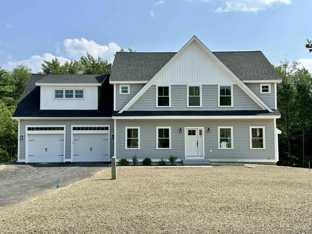 42 Signature Drive Barrington NH 03825