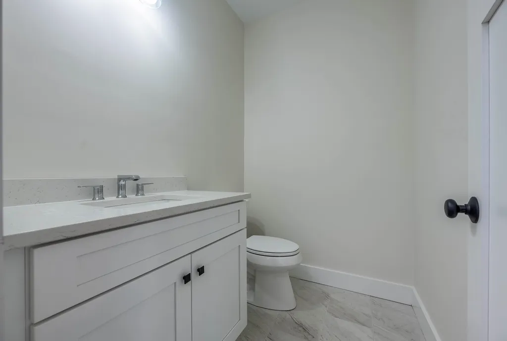 65 Pine Ridge Circle Sandown NH 03873