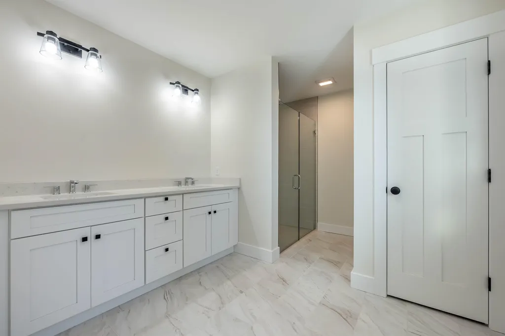65 Pine Ridge Circle Sandown NH 03873