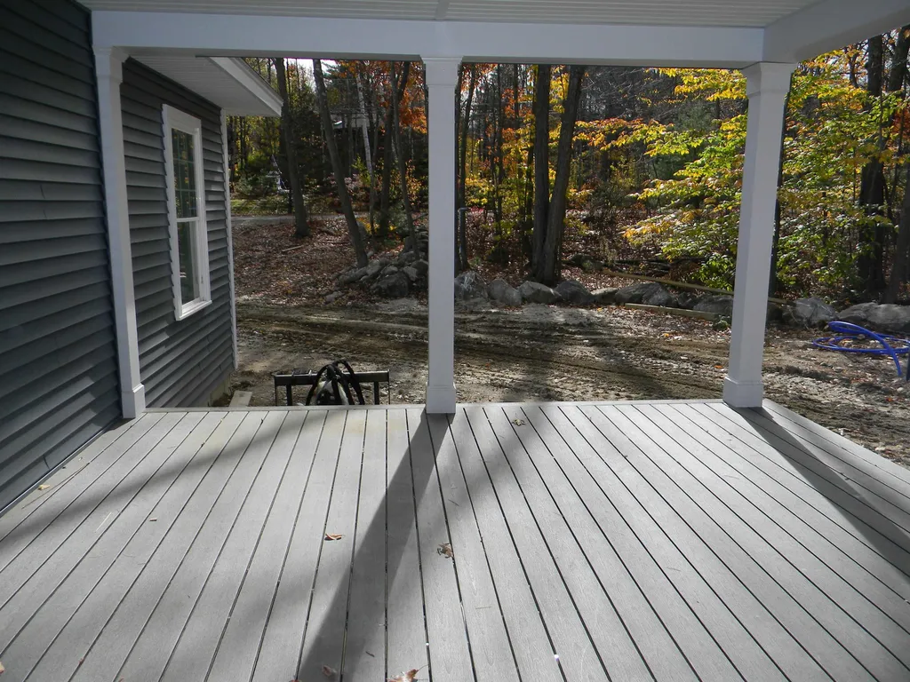 65 Pine Ridge Circle Sandown NH 03873