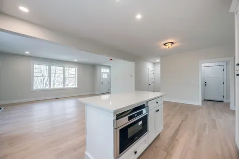65 Pine Ridge Circle Sandown NH 03873