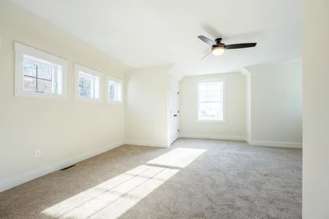 65 Pine Ridge Circle Sandown NH 03873