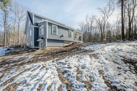 65 Pine Ridge Circle Sandown NH 03873