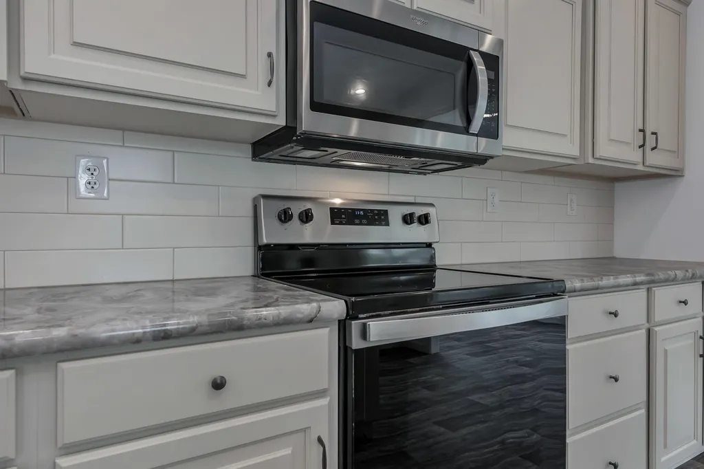 45 Hagop Road Salem NH 03079
