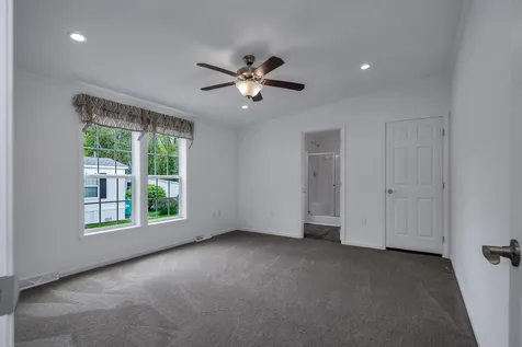 45 Hagop Road Salem NH 03079