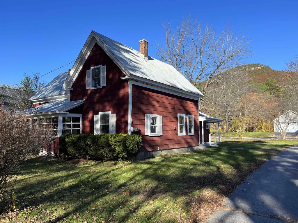 321 Redstone Street Conway NH 03813