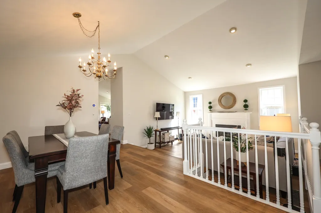 14 Spyglass Point Circle Bedford NH 03110