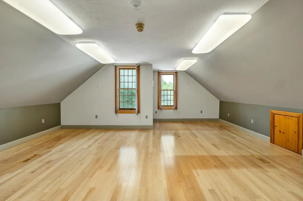 25 Country Club Road Gilford NH 03249