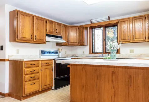 30 Washington Drive Raymond NH 03077