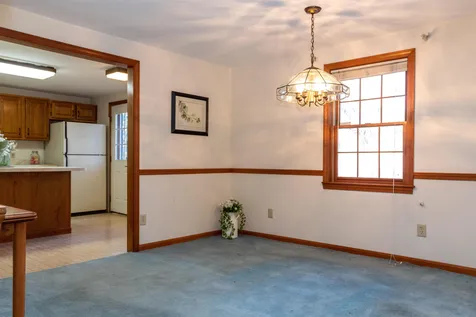 30 Washington Drive Raymond NH 03077