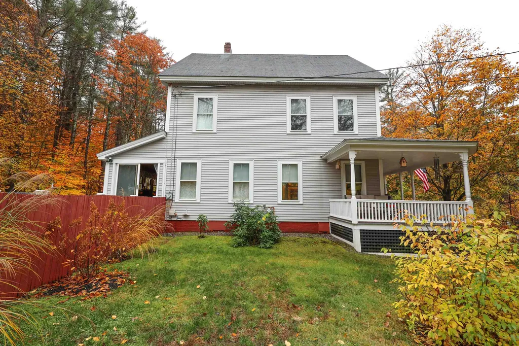 16 Edgewood Street Franklin NH 03235