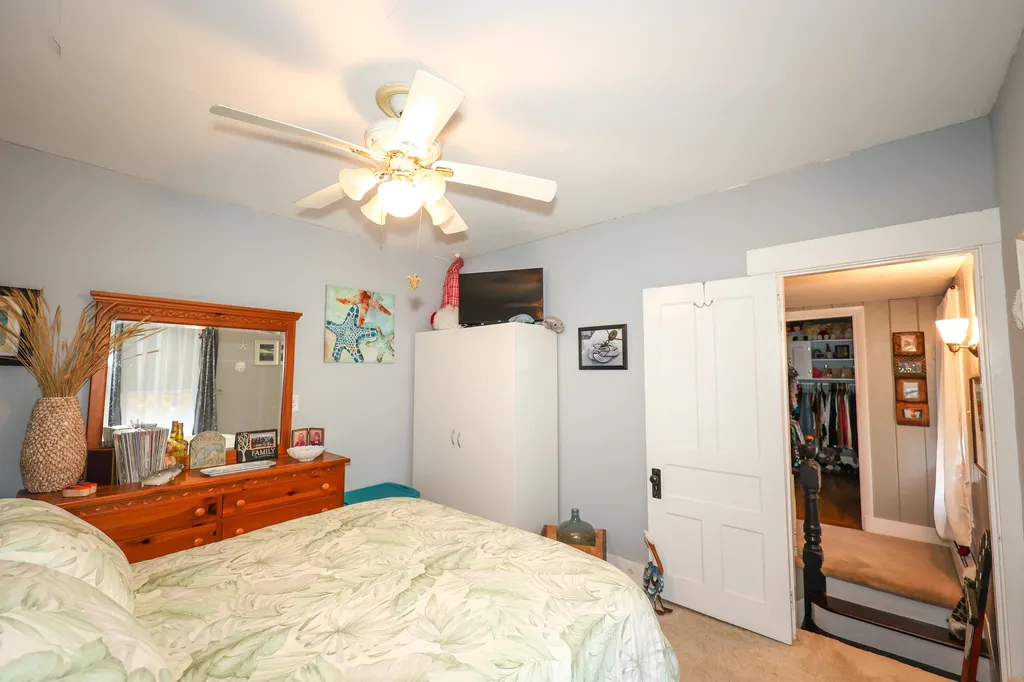 16 Edgewood Street Franklin NH 03235