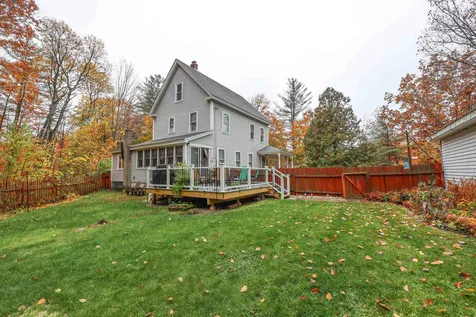 16 Edgewood Street Franklin NH 03235