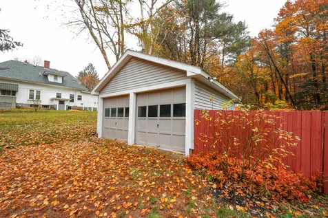 16 Edgewood Street Franklin NH 03235