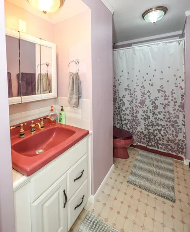 16 Edgewood Street Franklin NH 03235