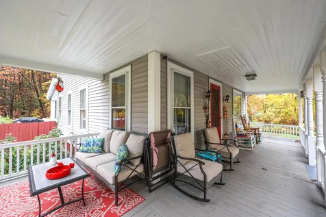 16 Edgewood Street Franklin NH 03235