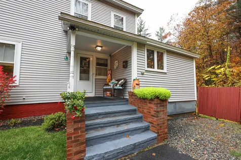 16 Edgewood Street Franklin NH 03235