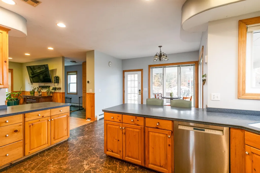 935 Borough Road Pembroke NH 03275