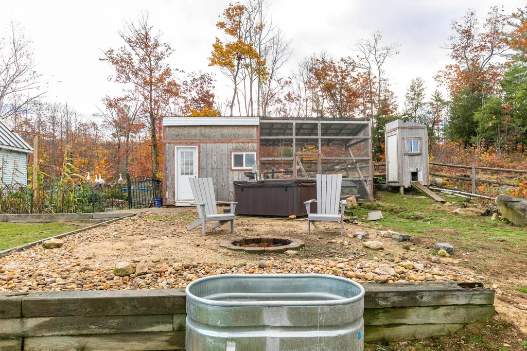 935 Borough Road Pembroke NH 03275
