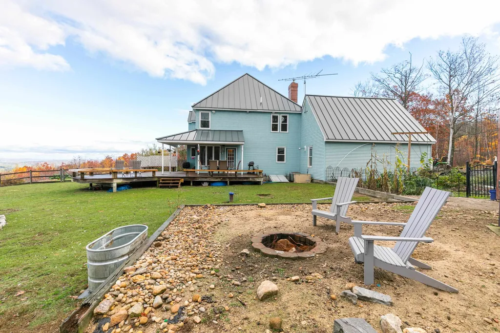 935 Borough Road Pembroke NH 03275