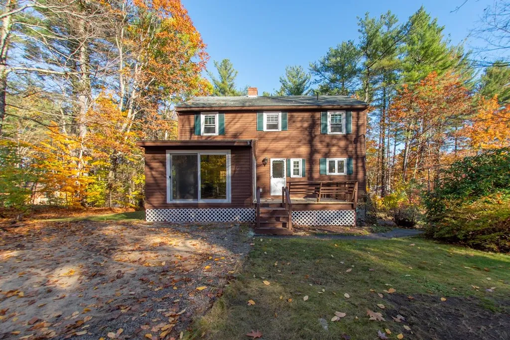 3 Rowell Lane Sandown NH 03873