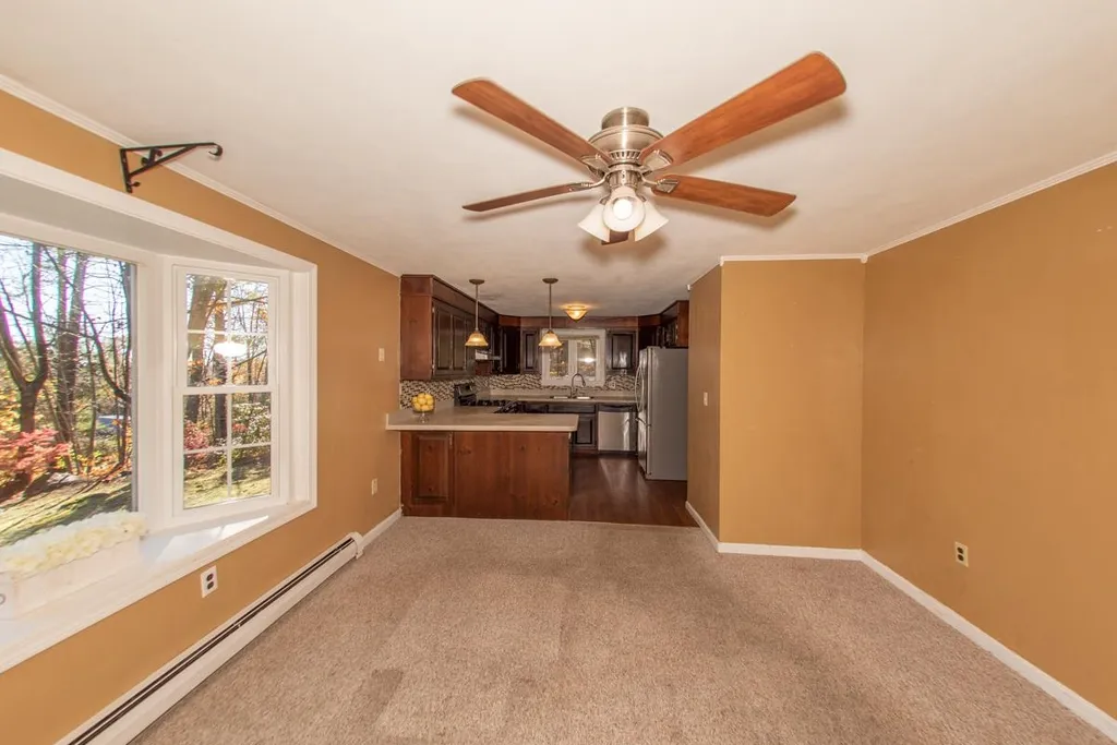 3 Rowell Lane Sandown NH 03873